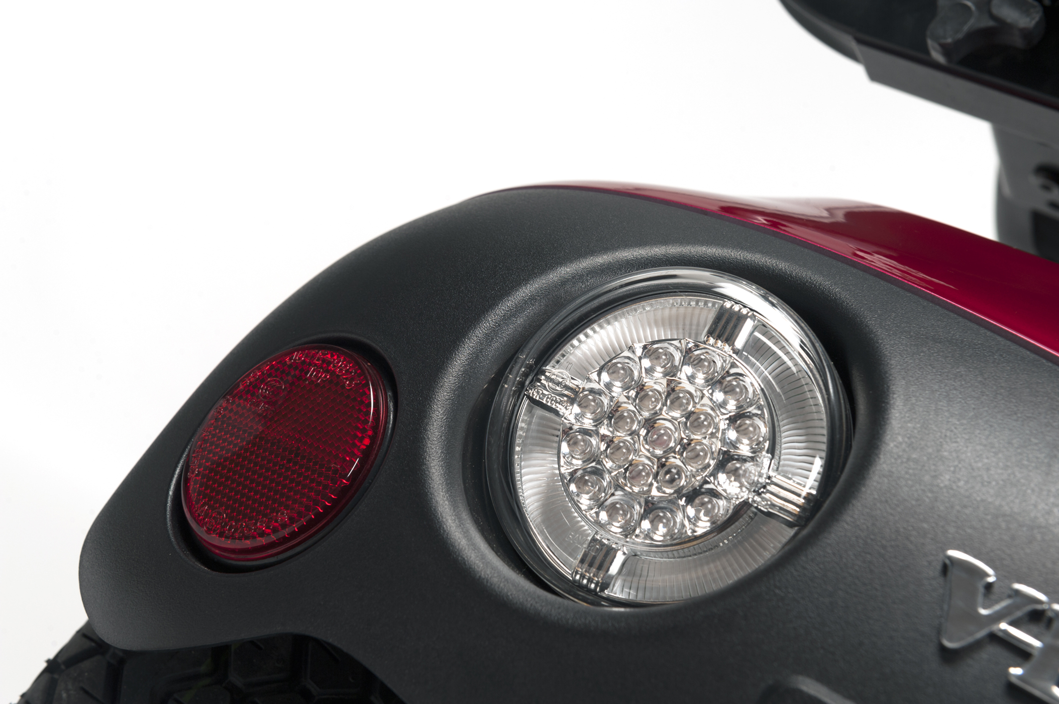 Ceres Special Edition Red – rear view light and reflector detail